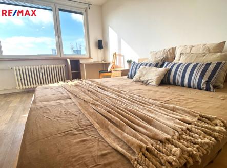 Pronájem bytu, 1+kk, 29 m²