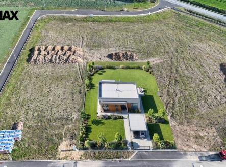 Prodej pozemku pro bydlení, 831 m²