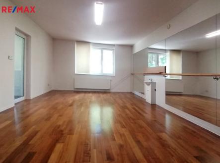 Pronájem kanceláře, 32 m²