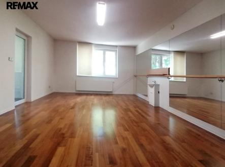 Pronájem kanceláře, 32 m²