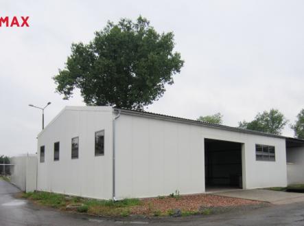 Pronájem skladovací prostor, 2 500 m²