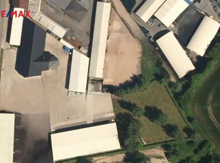 Pronájem skladovací prostor, 2 500 m²