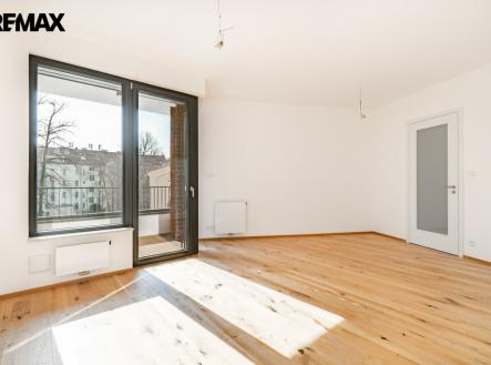 Pronájem bytu, 1+kk, 37 m²