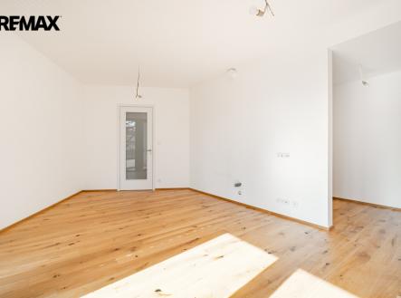 Pronájem bytu, 1+kk, 37 m²
