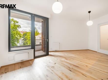 Pronájem bytu, 1+kk, 37 m²