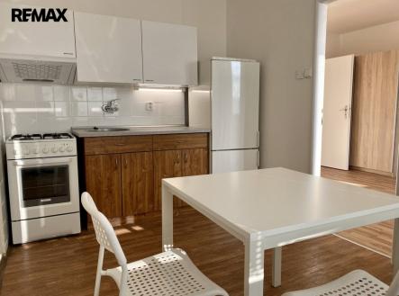 Pronájem bytu, 1+1, 39 m²