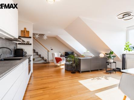 Prodej bytu, 3+kk, 110 m²