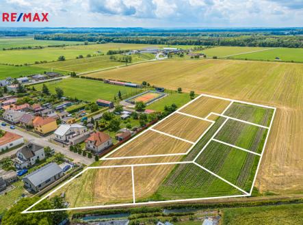 Prodej pozemku pro bydlení, 11 345 m²