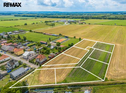 Prodej pozemku pro bydlení, 11 345 m²