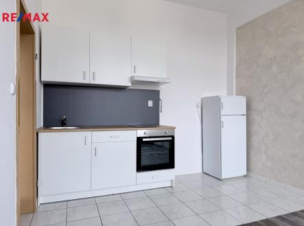 Pronájem bytu, 2+kk, 36 m²