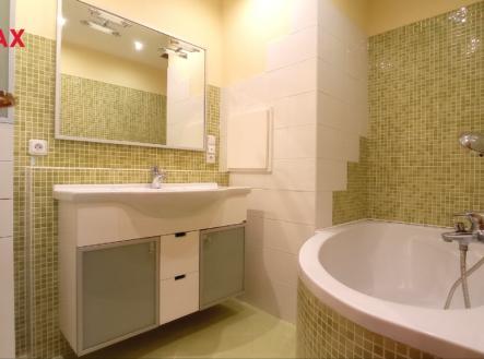 Pronájem bytu, 3+kk, 82 m²