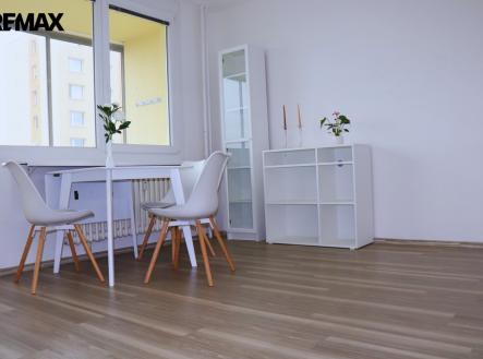 Pronájem bytu, 1+kk, 32 m²