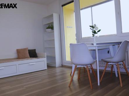 Pronájem bytu, 1+kk, 32 m²