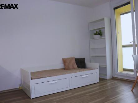 Pronájem bytu, 1+kk, 32 m²