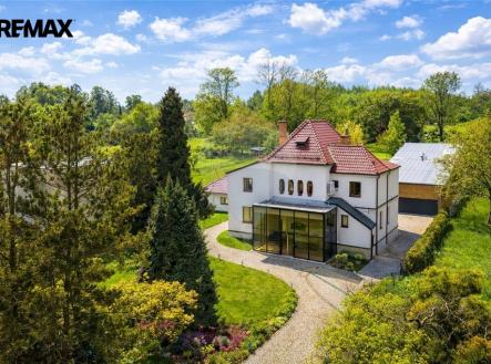 Prodej domu/vily, 860 m²