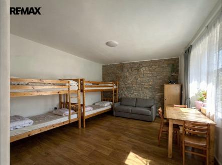 Pronájem bytu, atypický, 190 m²
