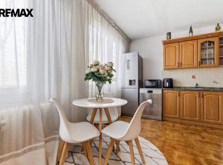 Prodej bytu, 3+kk, 74 m²