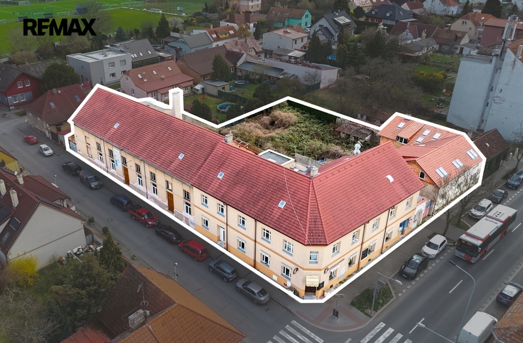 Spojením obou objektů vzniká území s možností vytvořit projekt s výrazně vyšší GFA