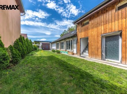Pronájem bytu, 4+kk, 128 m²