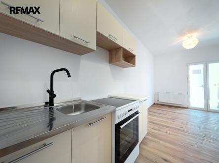Pronájem bytu, 1+kk, 45 m²