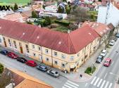 Prodej nájemního domu, 1 880 m²