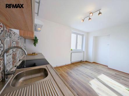 Pronájem bytu, 3+kk, 69 m²