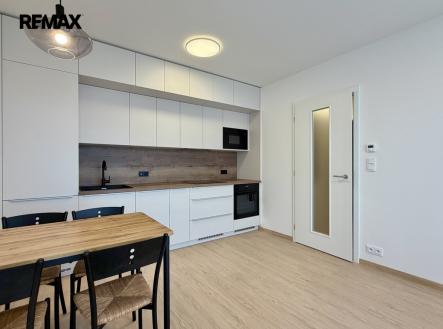 Pronájem bytu, 2+kk, 46 m²
