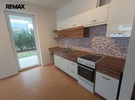 Pronájem bytu, 1+kk, 39 m²