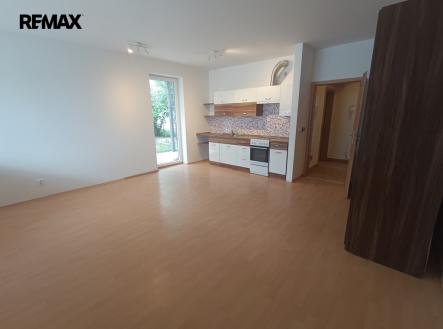 Pronájem bytu, 1+kk, 39 m²