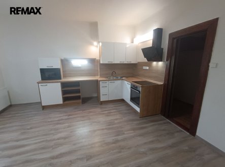 Pronájem bytu, 3+1, 114 m²