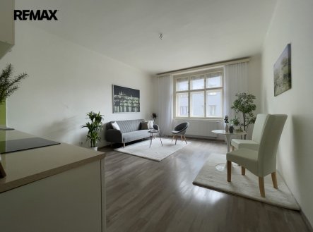 Pronájem bytu, 2+kk, 58 m²