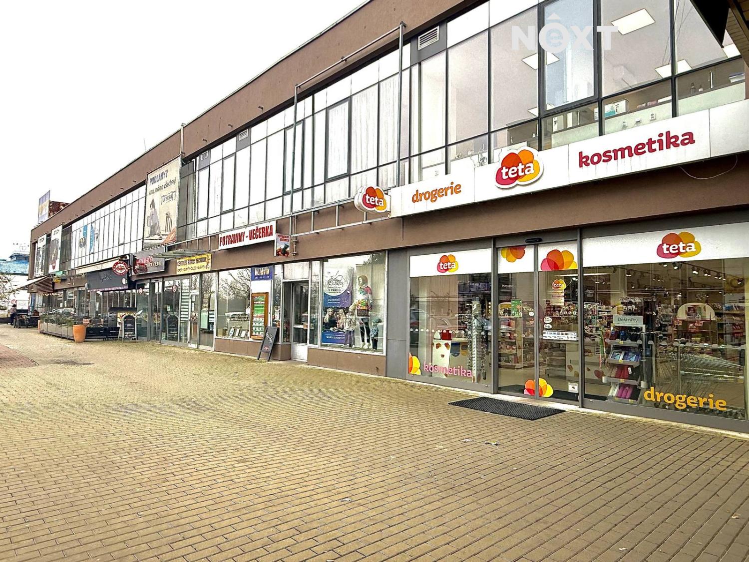 Pronájem komerční Obchodní prostory, 546㎡