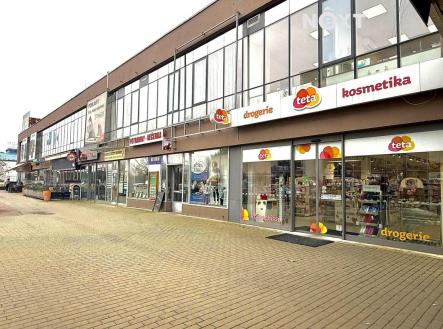 Pronájem komerčního objektu, obchodní centrum, 546 m²