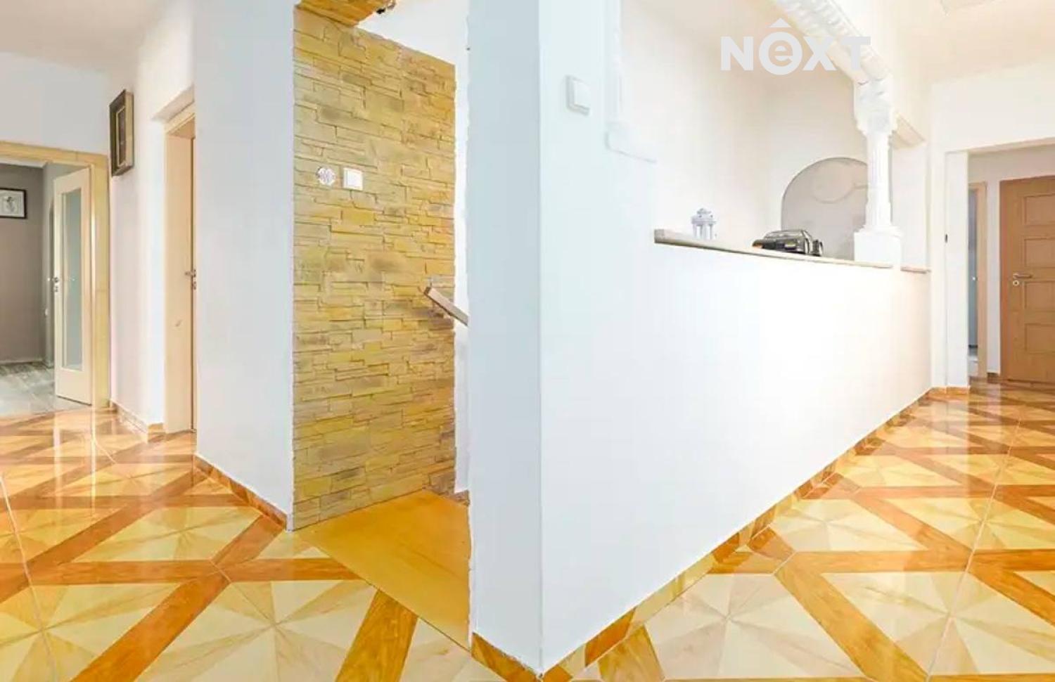 Pronájem byt 4+1, 115㎡