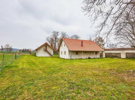 Prodej pozemku pro bydlení, 8 407 m²