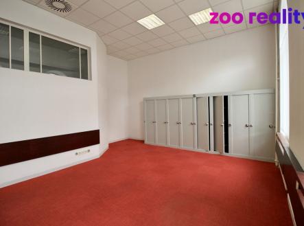 Pronájem - kanceláře, 73 m²