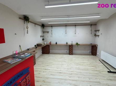 Pronájem komerčního objektu, obchodní centrum, 50 m²
