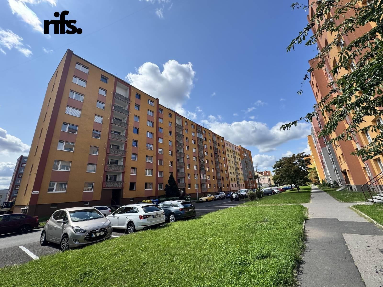 Prodej byt 4 + 1, 75㎡|Ústecký kraj, Chomutov, Jirkov, Tkalcovská 1516, 43111