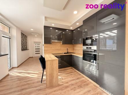 Pronájem bytu, 2+kk, 119 m² obrázek