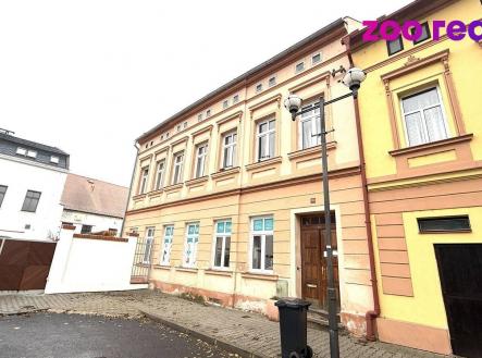 Prodej komerčního objektu, obchodní centrum, 320 m²