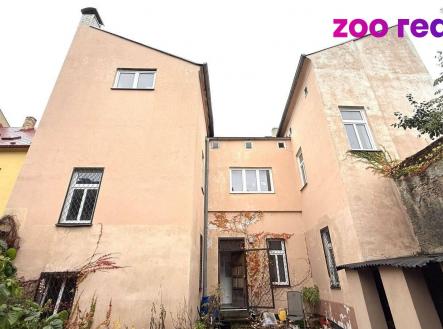 Prodej komerčního objektu, obchodní centrum, 320 m²