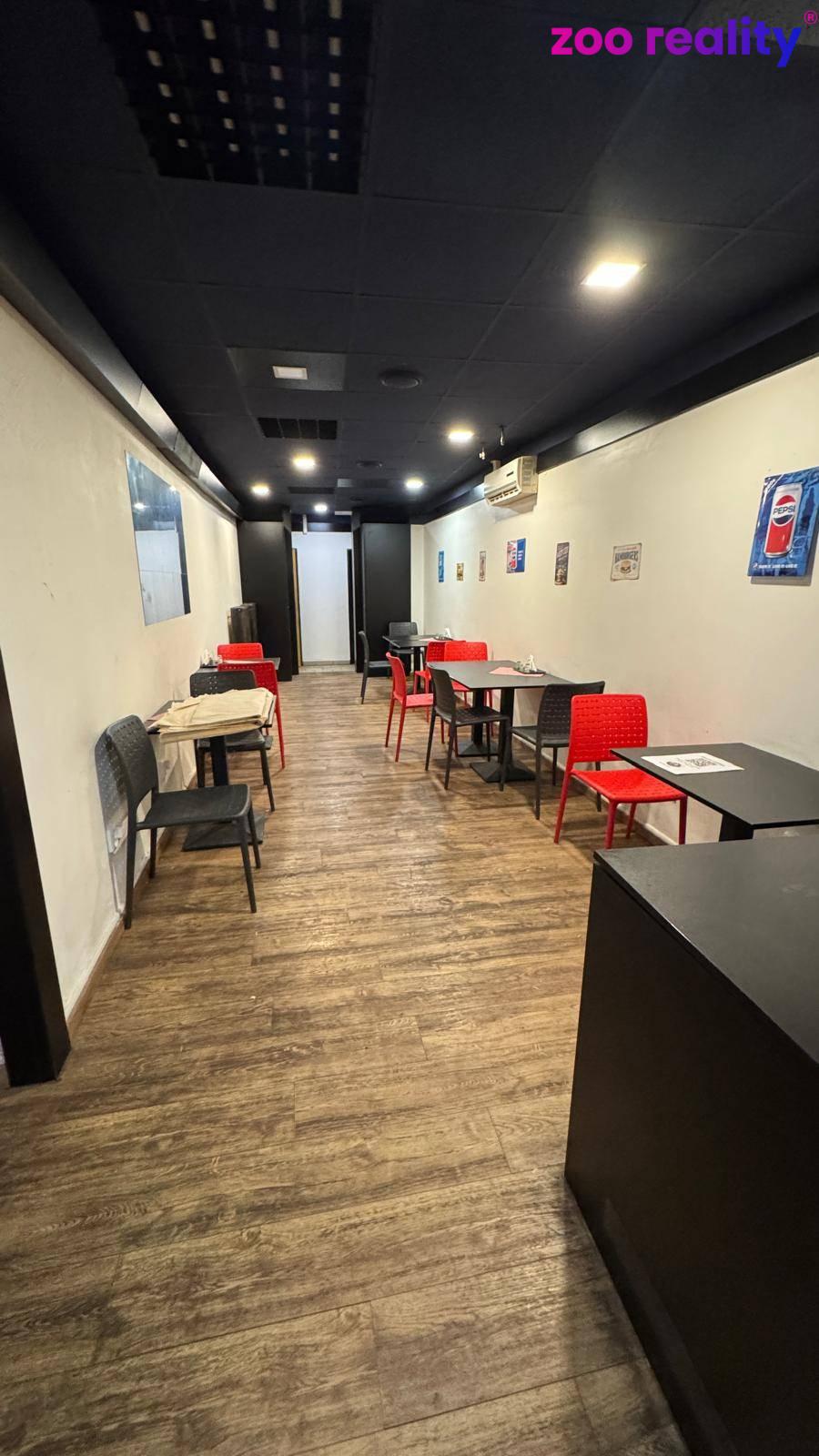 Pronájem komerční Obchodní prostory, 50㎡|Středočeský kraj, Nymburk, Poděbrady, Poděbrady III, Komens