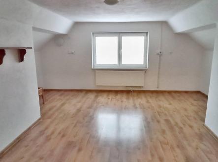 Pronájem bytu, 2+1, 57 m²