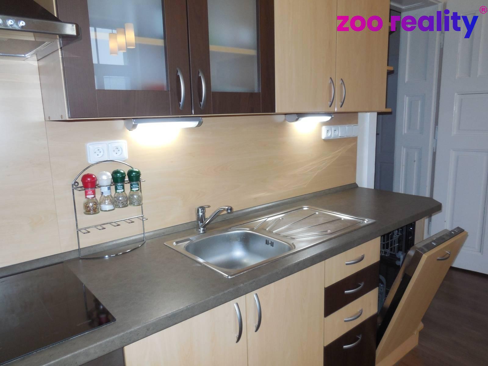 Pronájem byt 2 + kk, 57㎡|Ústecký kraj, Chomutov, náměstí 1. Máje 95/25, 43001