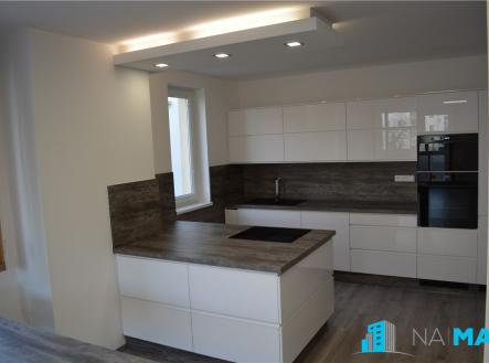 Pronájem bytu, 3+kk, 113 m²