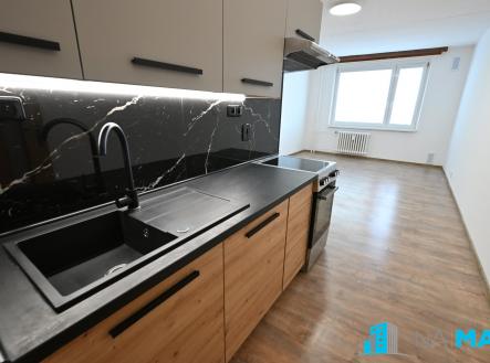 Pronájem bytu, 1+kk, 30 m²