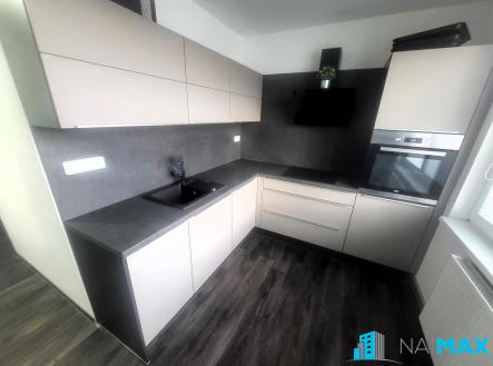 Pronájem bytu, 2+kk, 52 m²