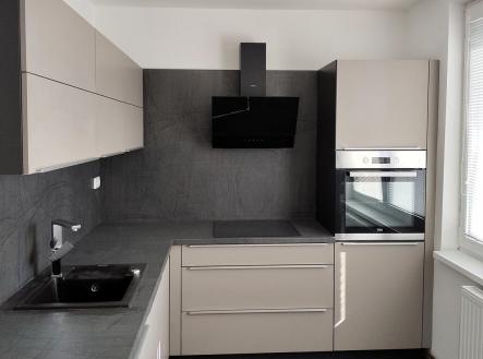 Pronájem bytu, 2+kk, 52 m²