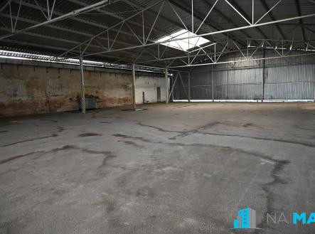 Pronájem komerčního objektu, sklad, 970 m²
