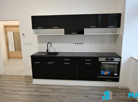 Pronájem bytu, 1+kk, 38 m²